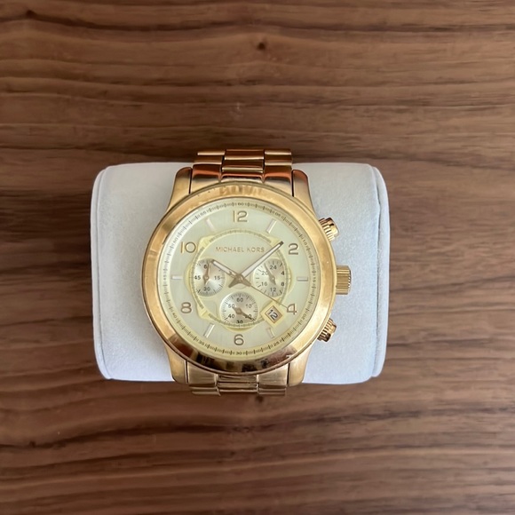 Michael Kors Gold Watch - Picture 1 of 6